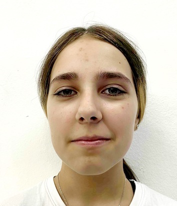 Lora Mađer