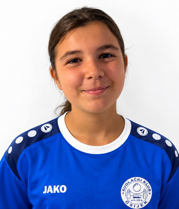 Iva Lugarić